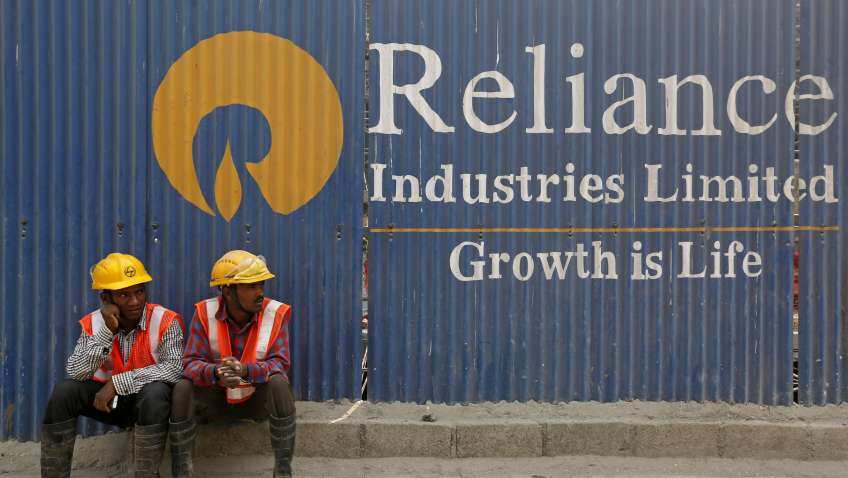 Reliance Industries share price: 4% fall after earnings announcement