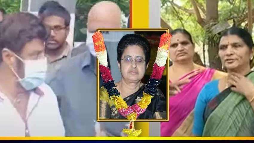 LIVE: NTR's daughter Uma Maheswari found hanging from ceiling fan -  Suicide? WATCH Zee Telugu LIVE for latest news | Zee Business