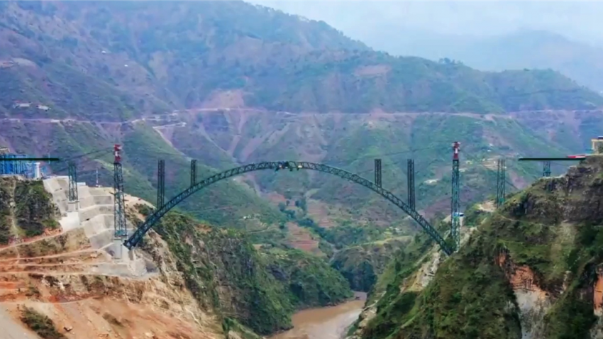 World&#039;s highest railway bridge Chenab gets &#039;golden joint&#039; | VIDEO 