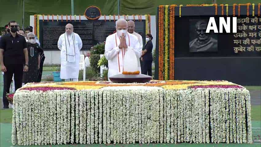 Atal Bihari Vajpayee death anniversary: President Droupadi Murmu, PM Modi pay tributes at Sadaiv Atal Atal Bihari Vajpayee death anniversary: President Droupadi Murmu, PM Modi pay tributes at Sadaiv Atal