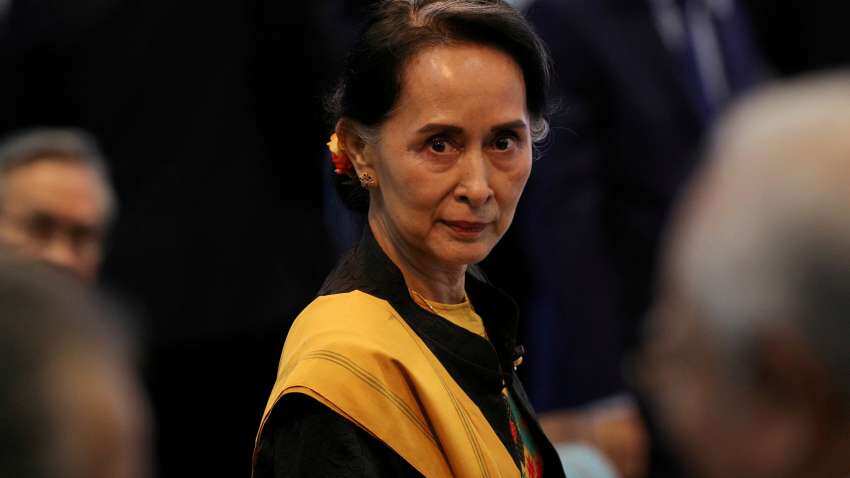 Myanmar&#039;s Aung San Suu Kyi gets 6 more years in jail for corruption