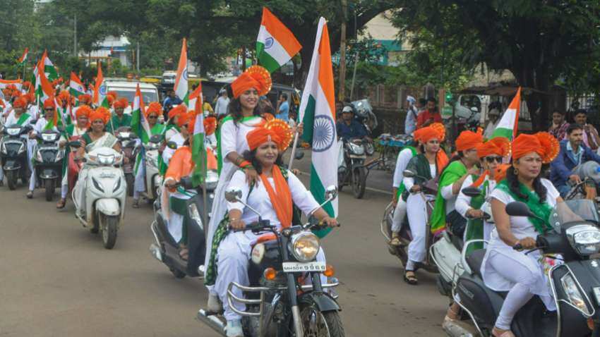 Har Ghar Tiranga campaign: Over 30 crore National Flags sold; CAIT says business worth Rs 500 crore generated
