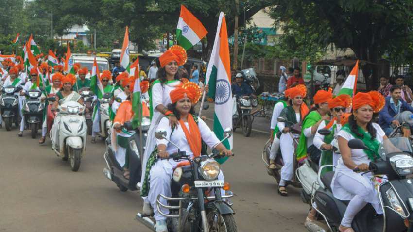 Har Ghar Tiranga campaign: Over 30 crore National Flags sold; CAIT says business worth Rs 500 crore generated Har Ghar Tiranga campaign: Over 30 crore National Flags sold; CAIT says business worth Rs 500 crore generated