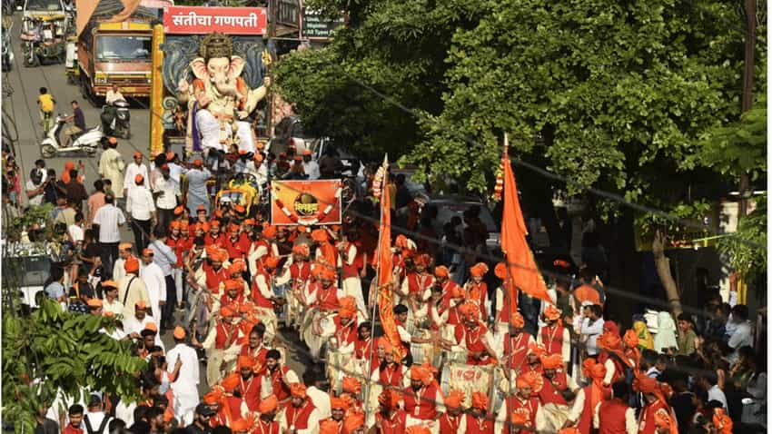 LIVE: Ganesh Chaturthi 2022 Celebrations - Ganpati Images, Decoration, Wishes, Quotes, Who Said What, Greetings and More