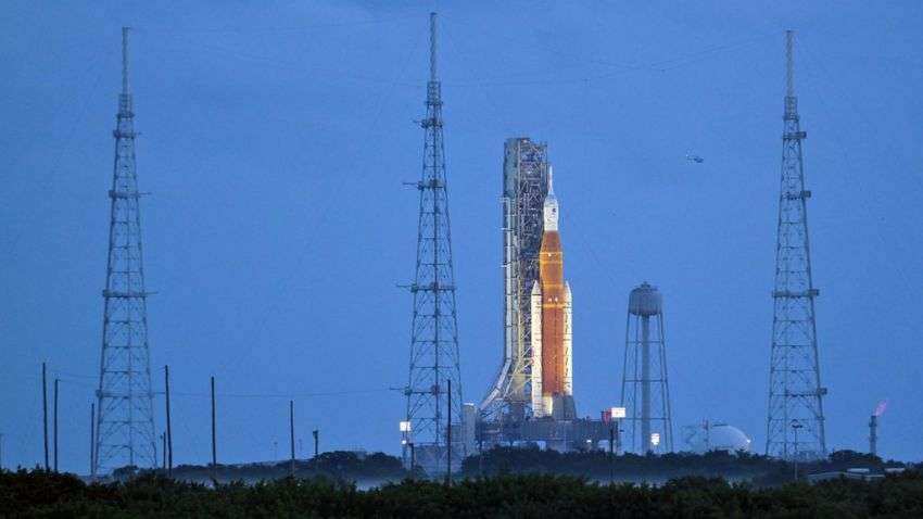 Fuel leak ruins NASA&#039;s 2nd shot at launching moon rocket 