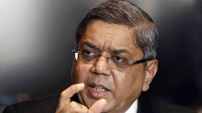 Suzlon Energy chairman Tulsi Tanti passes away at 64 Suzlon Energy chairman Tulsi Tanti passes away at 64