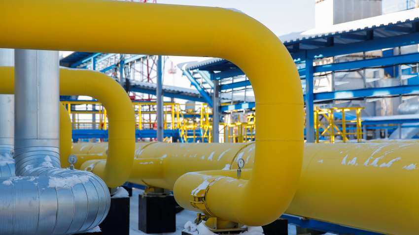 Mahanagar Gas, IGL, Gujarat Gas shares fall up to 4.5% - ICICI Securities recommends HOLD Mahanagar Gas, IGL, Gujarat Gas shares fall up to 4.5% - ICICI Securities recommends HOLD