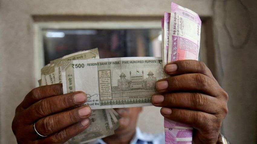 Rupee vs Dollar: INR slips 1 paisa to 82.41 against $ in early trade