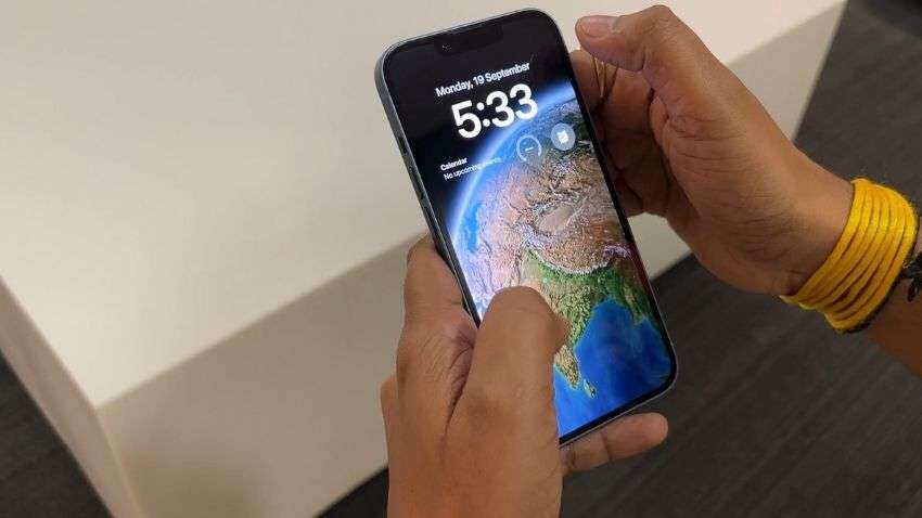Apple iPhone 5G update released THESE users: Check eligible devices, how to download, activate | Step-by-Step guide Apple iPhone 5G update released THESE users: Check eligible devices, how to download, activate | Step-by-Step guide