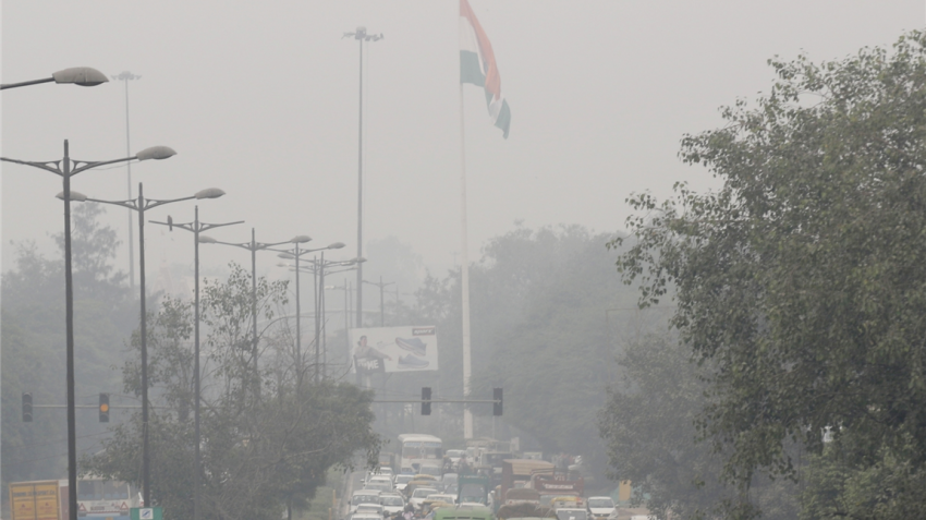 Delhi's Air Quality Remains 'very Poor', Min Temperature Settles At 12. ...