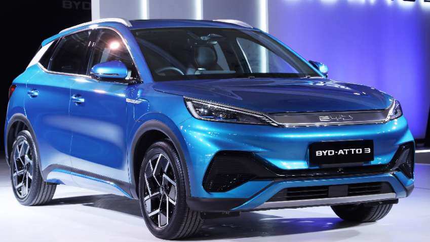 BYD Atto 3: Electric SUV price announced in India; bags 1500 pre-bookings | Check ex-showroom price, features, colours, range, details