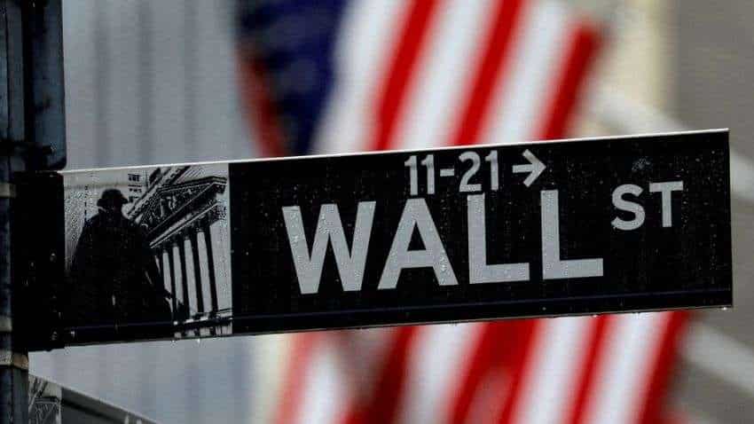 US Stock Market News: Dow ends flat, Nasdaq falls 65 points; Apple dips 2%