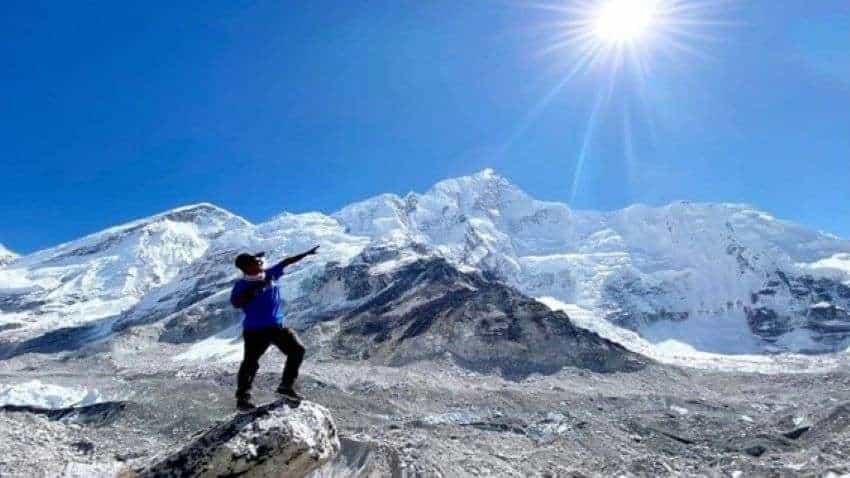 How expensive is the Everest base camp trek