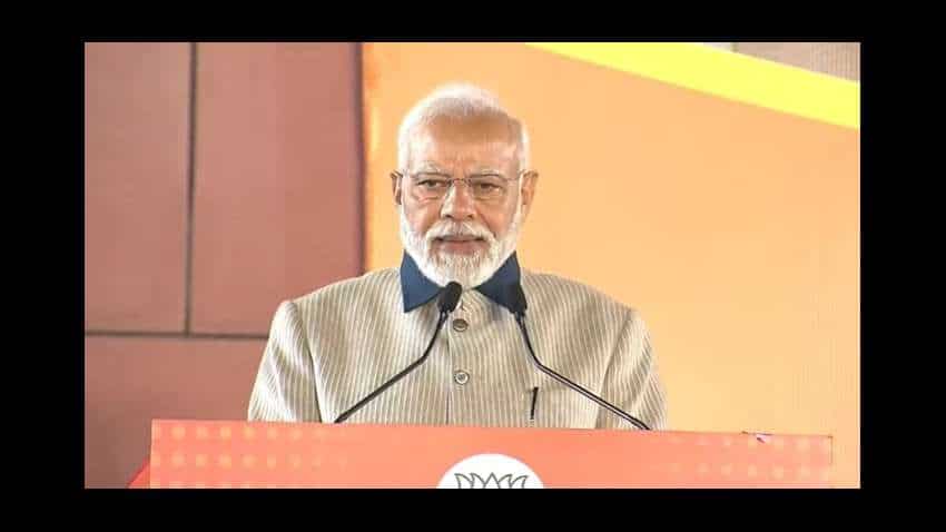 Modi Speech on Gujarat Election Result LIVE: PM Modi lead celebrations at BJP's Delhi office, says 'development only poll agenda for next 25 years' Modi Speech on Gujarat Election Result LIVE: PM Modi lead celebrations at BJP's Delhi office, says 'development only poll agenda for next 25 years'