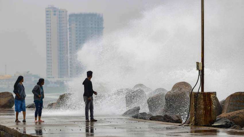 Cyclone Mandous Highlights: Flights Cancelled In Chennai, Heavy Rain ...