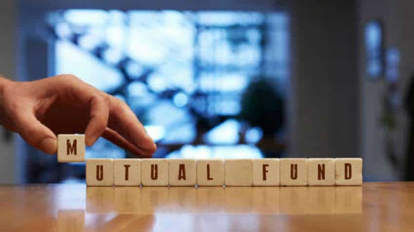 Equity mutual funds&#039; inflow drops 76% to Rs 2,258 cr in November 2022 – Analyst decodes reason behind fall