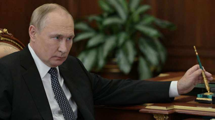 Vladimir Putin orders 36-hour holiday weekend ceasefire in Ukraine