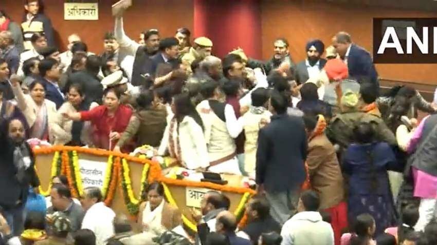 MCD House adjourned as AAP, BJP councillors clash