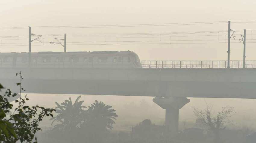 Delhi cold wave, weather update: IMD issues orange alert as dense fog engulfs national capital; over 30 flights impacted