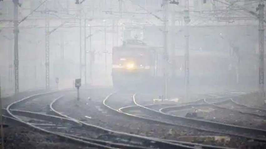 29 Delhi-Bound trains running late due to dense fog | Check full list of trains running late at New Delhi Railway Station | Delhi temperature today, Delhi weather forecast, news