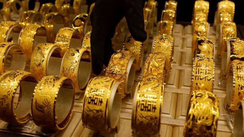 Gold Price Today: Yellow metal tops Rs 56,000 on MCX— Check rates0 in Delhi, Mumbai and other cities