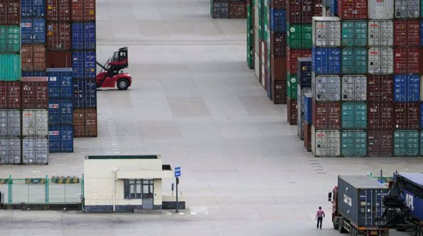 India's export declines by 12.2% to $34.48 billion in December India's export declines by 12.2% to $34.48 billion in December