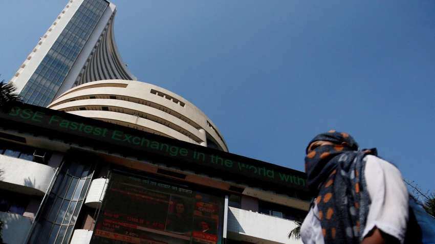 Nifty 7 pts shy of 18,000 mark as financial, IT, oil &amp; gas shares aid market recovery