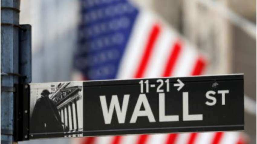 US economy slowed in December quarter but still grew at 2.9%; Wall Street gains | Zee Business
