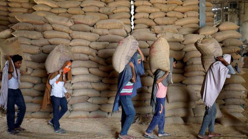 Wheat prices may come down by Rs 5-6/kg: Flour millers on govt move to sell wheat in open market Wheat prices may come down by Rs 5-6/kg: Flour millers on govt move to sell wheat in open market