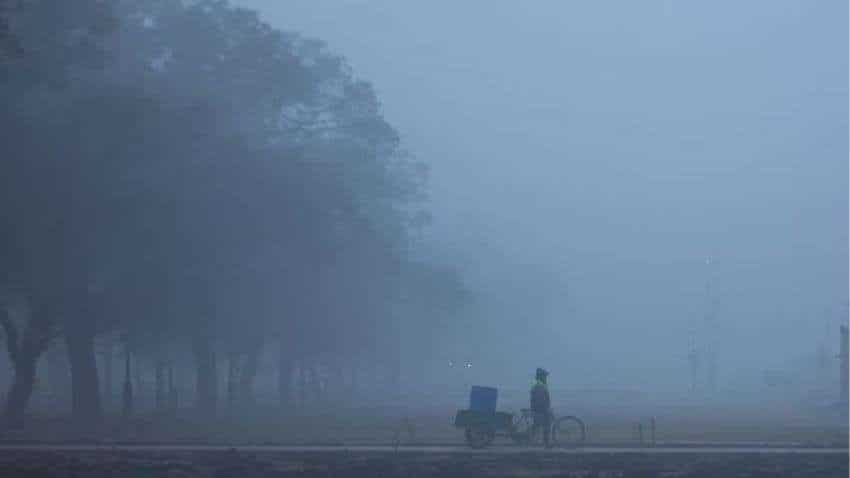 Delhi weather, temperature today forecast: Windy morning in national capital; Air quality in moderate category