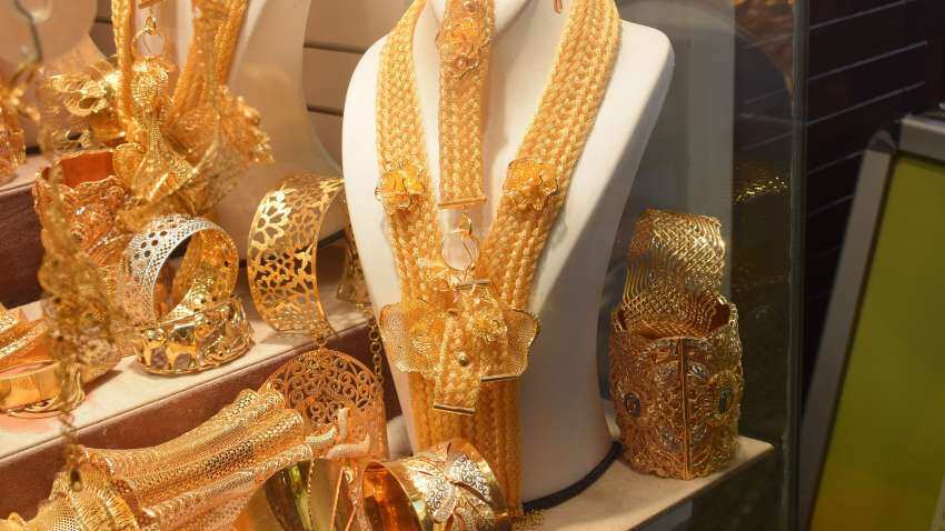 Gold Price Today (February 8): Yellow metal gains as US dollar retreats on Powell's less-hawkish stance - Check rate in Delhi, Mumbai and other cities Gold Price Today (February 8): Yellow metal gains as US dollar retreats on Powell's less-hawkish stance - Check rate in Delhi, Mumbai and other cities