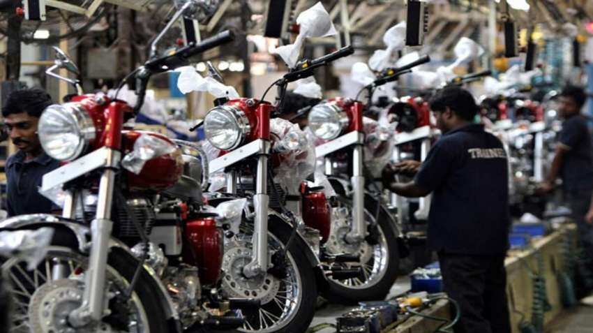 Eicher Motors shares struggle below flatline ahead of Q3 results today