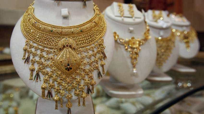 Gold Price Today: Yellow metal tepid as investors await Fed minutes - Check rates in Delhi, Mumbai and other cities