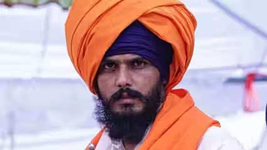 Punjab on high alert as radical preacher Amritpal Singh remains elusive - know who is he? Punjab on high alert as radical preacher Amritpal Singh remains elusive - know who is he?