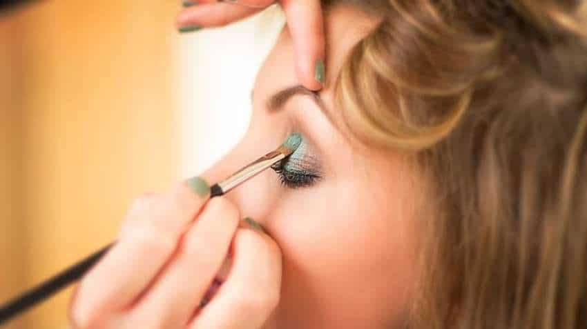 As India heads for record heat this summer, your go-to guide and tips, celebrity makeup artist Anubha Vashisth weighs in