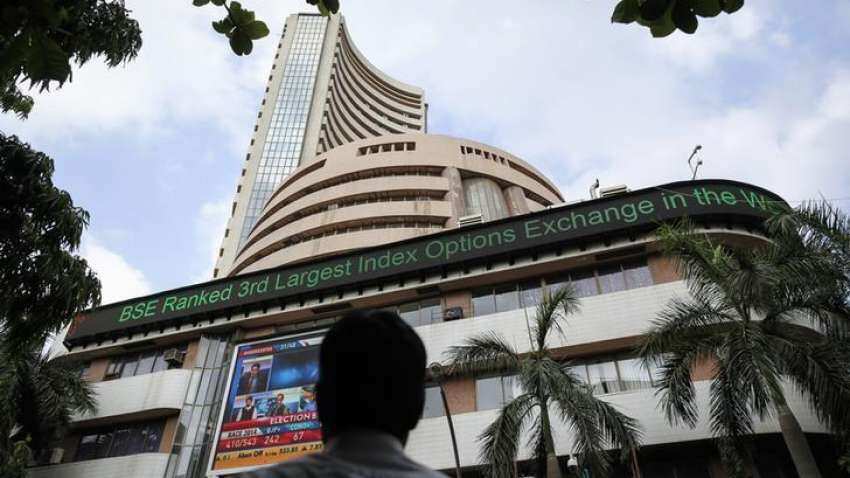 Top Gainers &amp; Losers: HDFC Life, Sun Pharma rise most among blue-chip stocks; BPCL drops