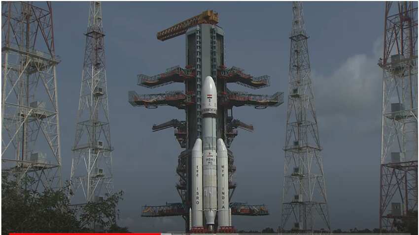 ISRO&#039;s largest rocket LVM3 injects 36 satellites into intended orbits 