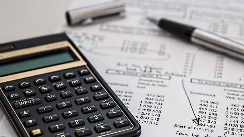 Know your bank FD return: From SBI, ICICI Bank to HDFC Bank, top lenders offer these FD interest rates now Know your bank FD return: From SBI, ICICI Bank to HDFC Bank, top lenders offer these FD interest rates now
