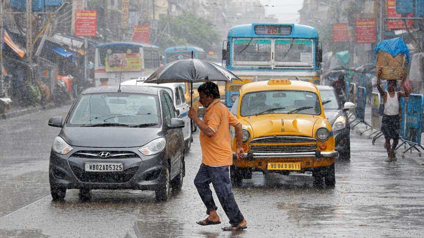 Delhi Weather Update: Heavy rain, thunderstorms today - 9 flights diverted to Jaipur due to bad weather