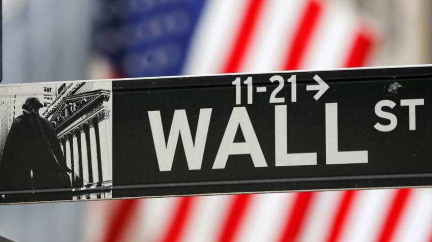 US stock market today: Dow Jones, S&amp;P 500 hold on to the green; Nasdaq boosted by Intel, Microsoft, Apple shares  