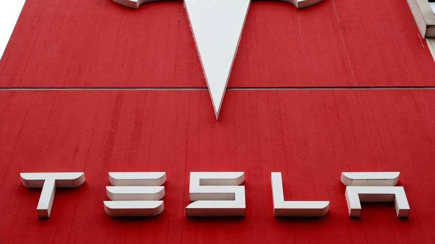 Tesla recalls 35 semi trucks over rollaway risk