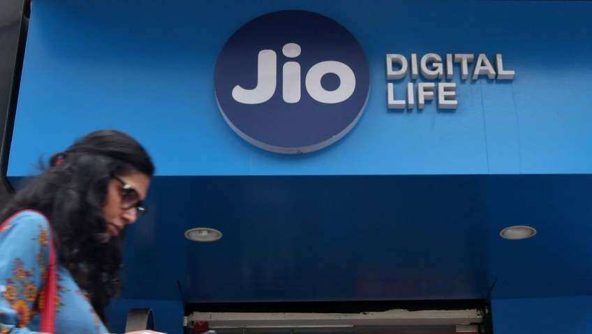 Reliance, Jio raise $5 billion in largest syndicated loan in India