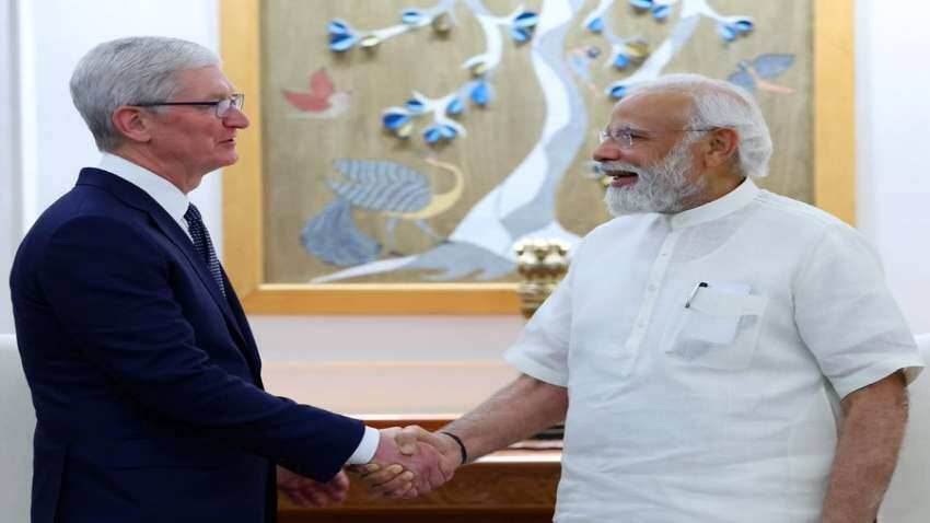 Apple CEO Tim Cook meets PM Modi in Delhi on his 2nd leg of India visit; tours Lodhi Art District