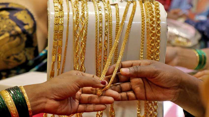 Gold rate today, May 3, 2023: Yellow metal trades in green above Rs 60,000 amid uncertainty over monetary policy before Fed rate decision