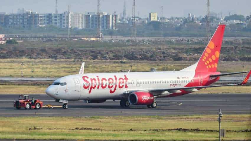 Bad weather in Delhi may impact flight schedule, warns SpiceJet