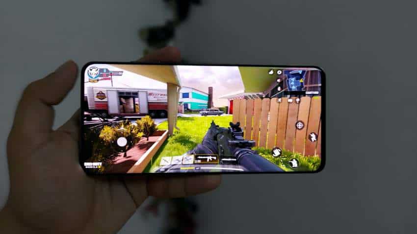 Samsung Galaxy S20 Ultra review: Redefining premium with awe-inspiring  camera capabilities